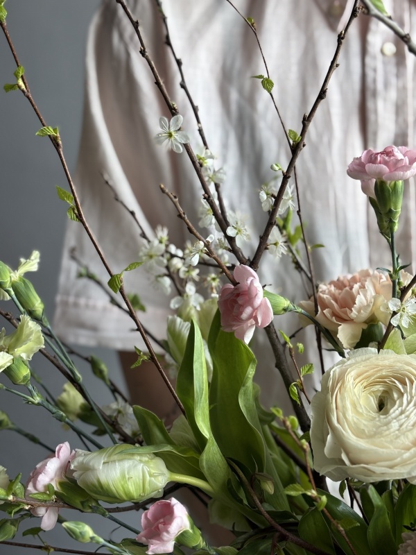 Эксклюзивный интерьерный букет в фритиллярией