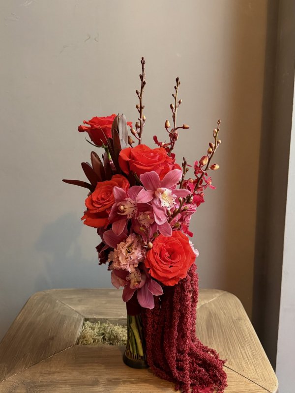 Букет невесты в красных оттенках premium