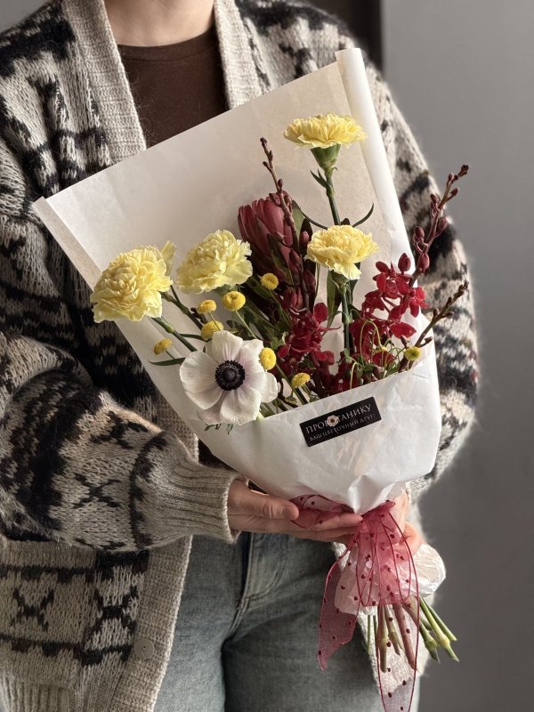 Букет с ашимой и протеей