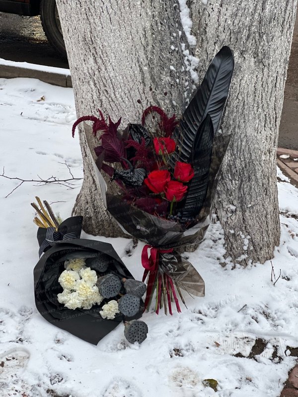 Букет на хеллуин в красно-черных тонах