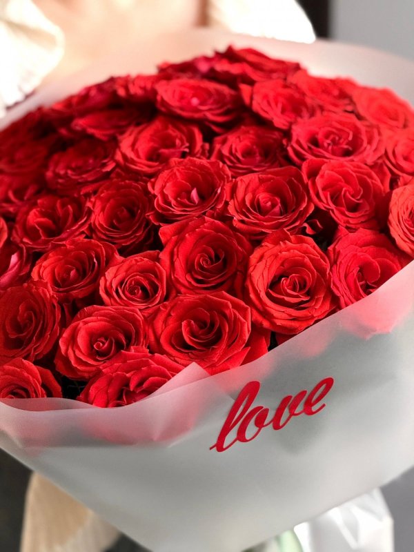 Букет из красных роз premium