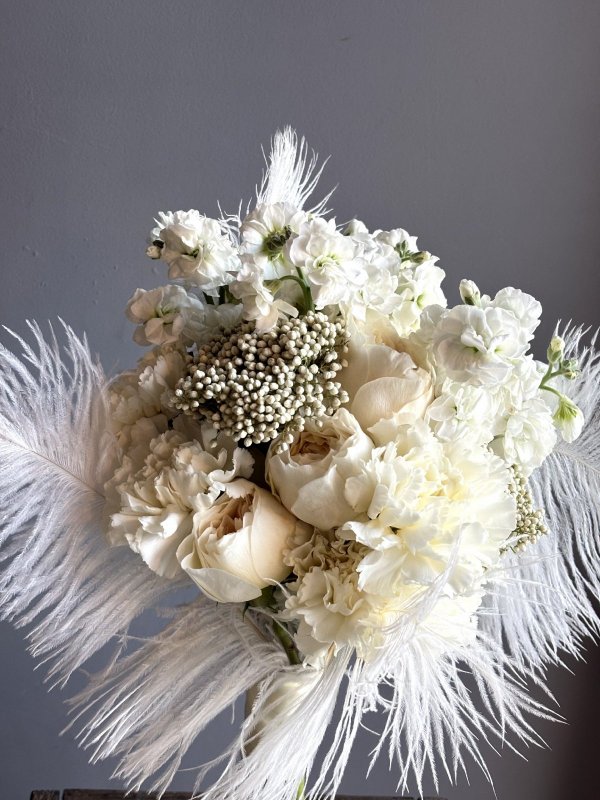 Букет невесты с перьями