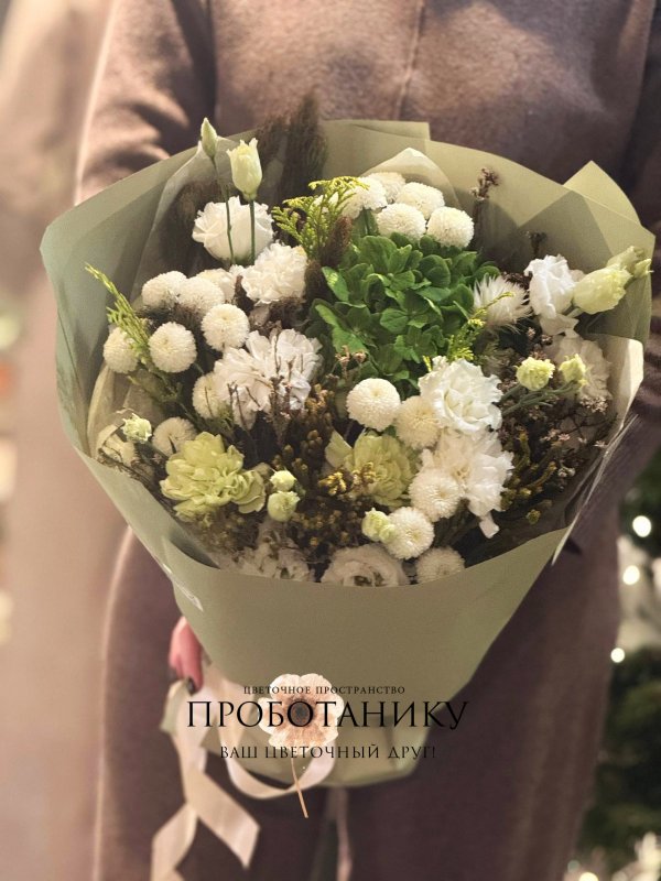 Букет с бело-зеленым миксом