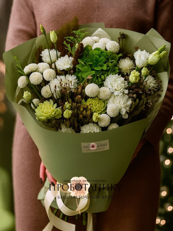 Букет с бело-зеленым миксом